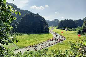Ninh Binh Cycle Tour Hoa Lu, Tam Coc, Kenh Ga 2 Days